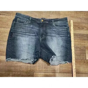 Levi's Signature Womens Modern Capri Jean Shorts Sz 24 Mid Rise Pant Dark Denim